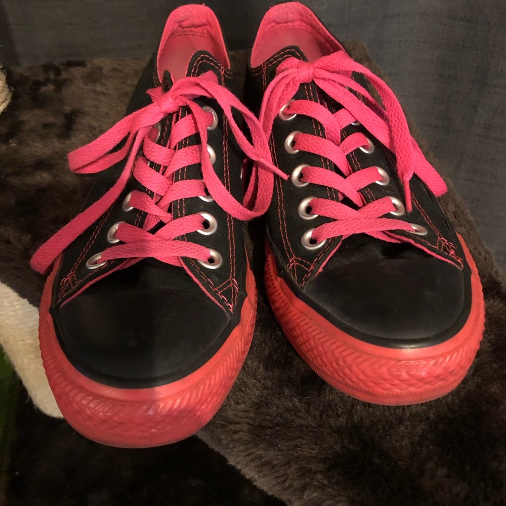 Converse Low-top Chuck Taylor's